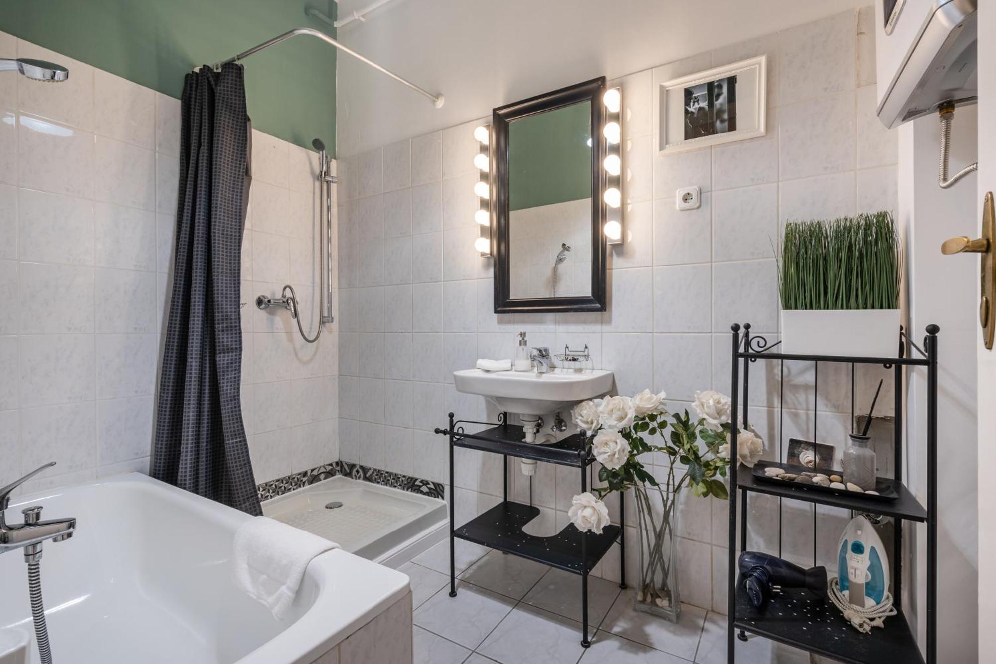 Paulay Deluxe 1 Lägenhet Budapest Exteriör bild
